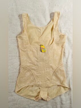 Women's Unique Classic Original Slimming Lace
Corset size XXL